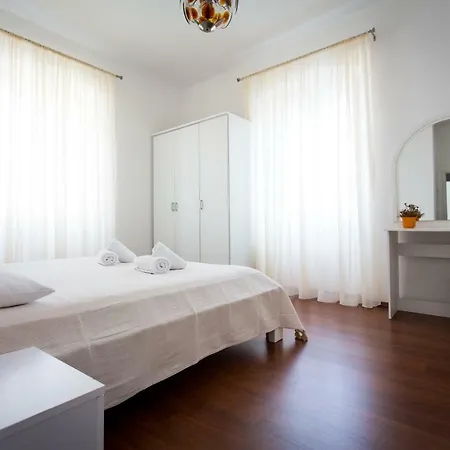 Apartman Vama *